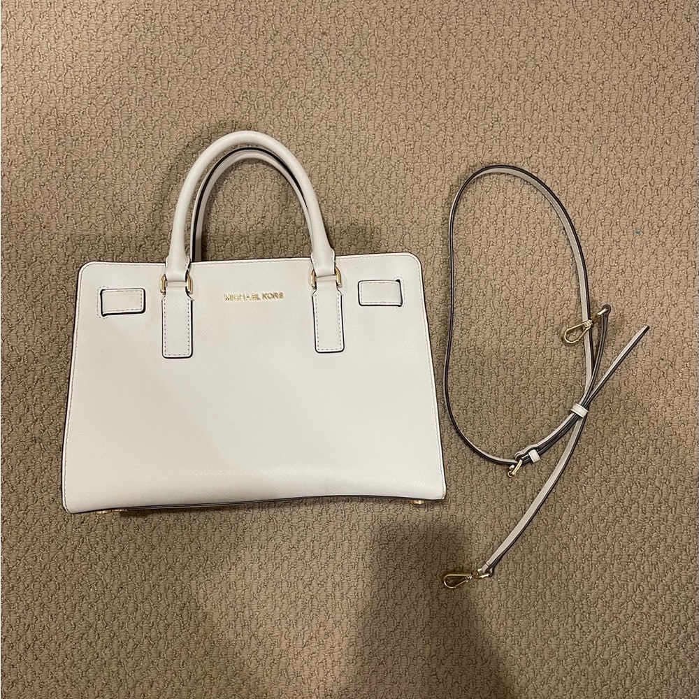 Michael Kors White Pocketbook